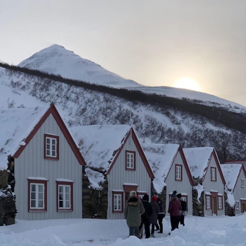 Tricoteuse d'Islande – Hélène Magnússon