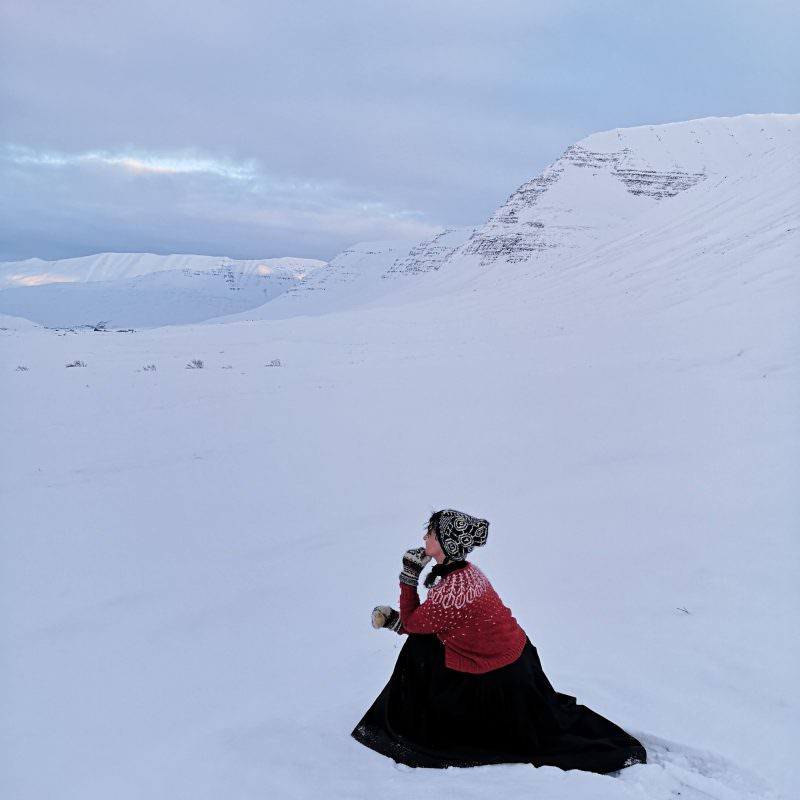 Tricoteuse d'Islande – Hélène Magnússon