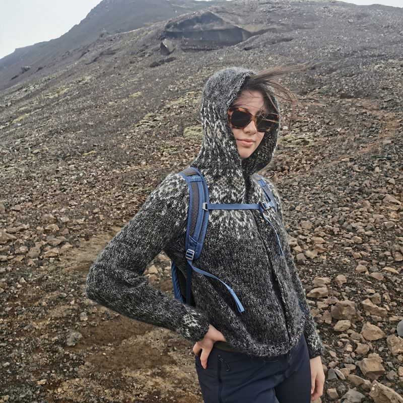 Tricoteuse d'Islande – Hélène Magnússon