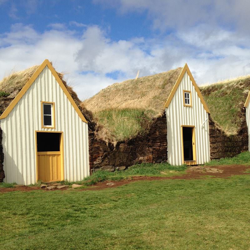 Tricoteuse d'Islande – Hélène Magnússon